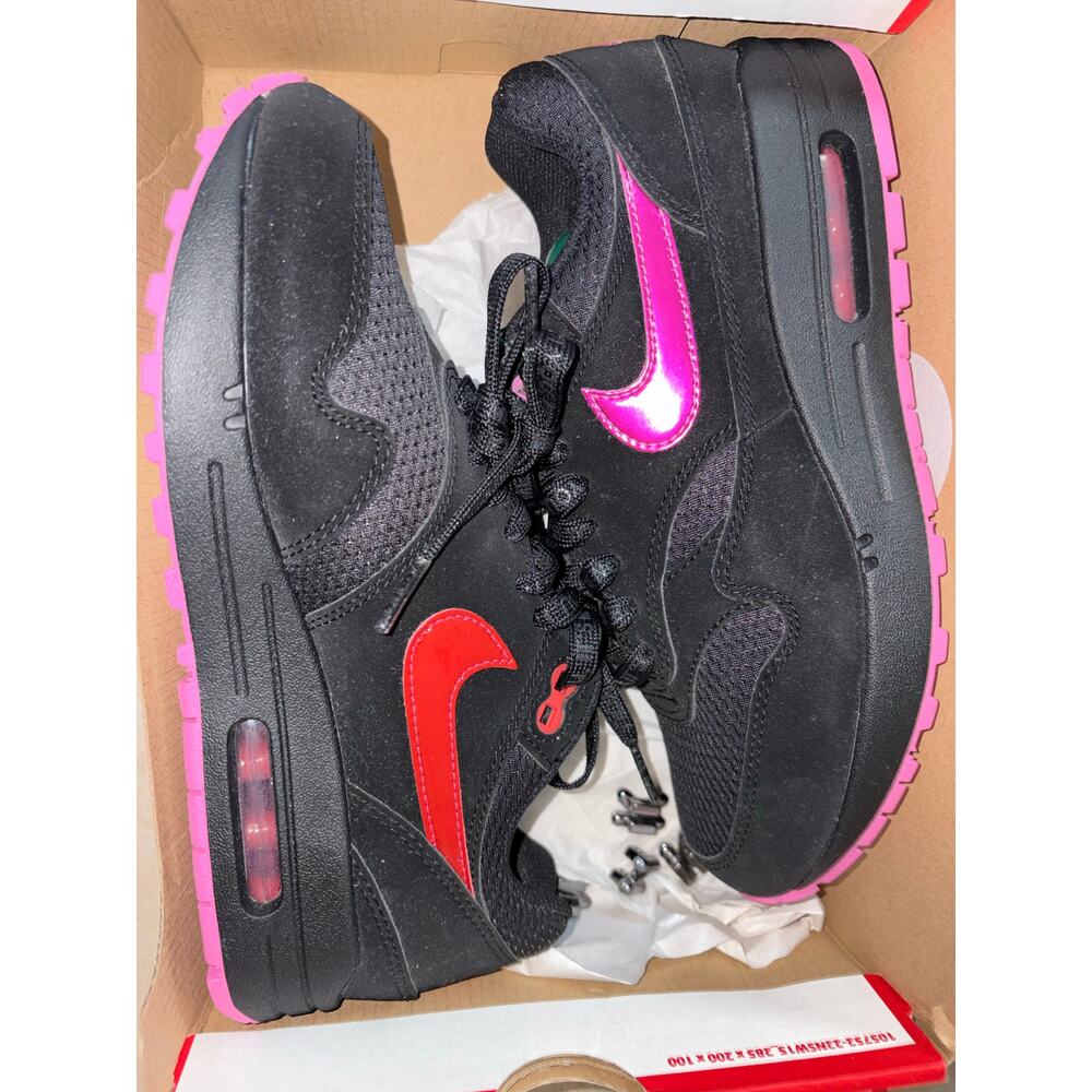 Nike air max valentines women’s 5.5 black pink
